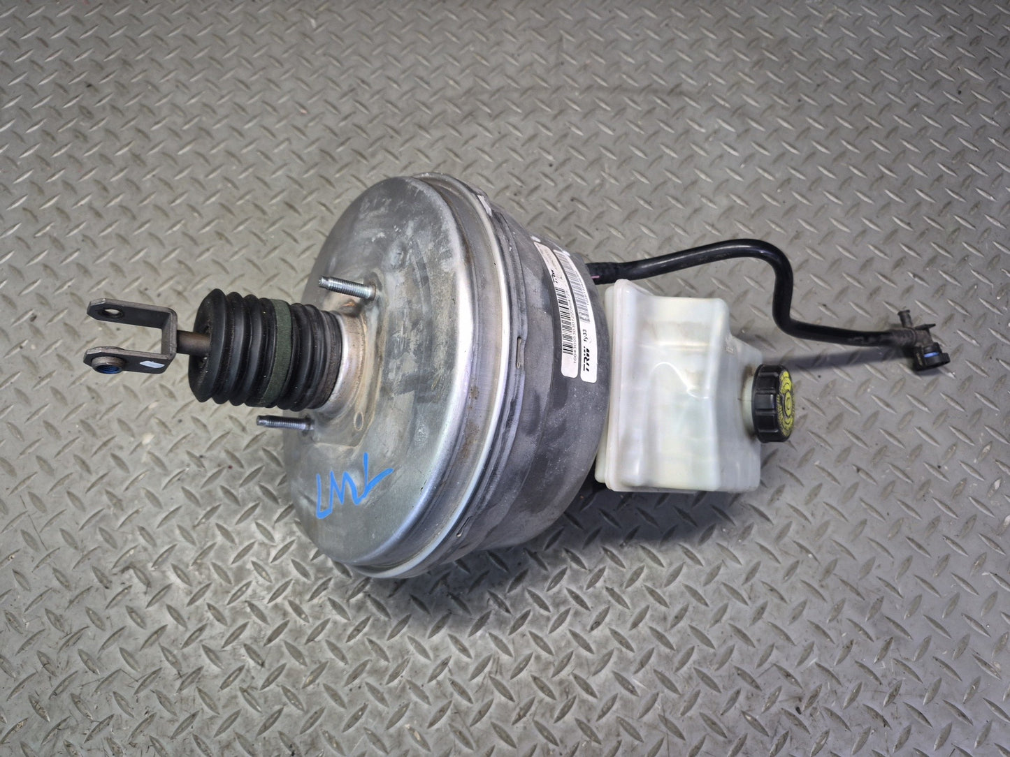2012-2015 Mercedes W166 ML63 AMG Power Brake Booster W/ Master Cylinder Assembly