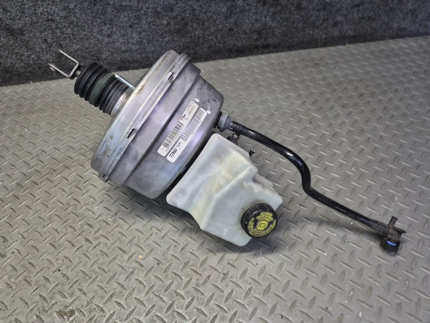 2012-2015 Mercedes W166 ML63 AMG Power Brake Booster W/ Master Cylinder Assembly