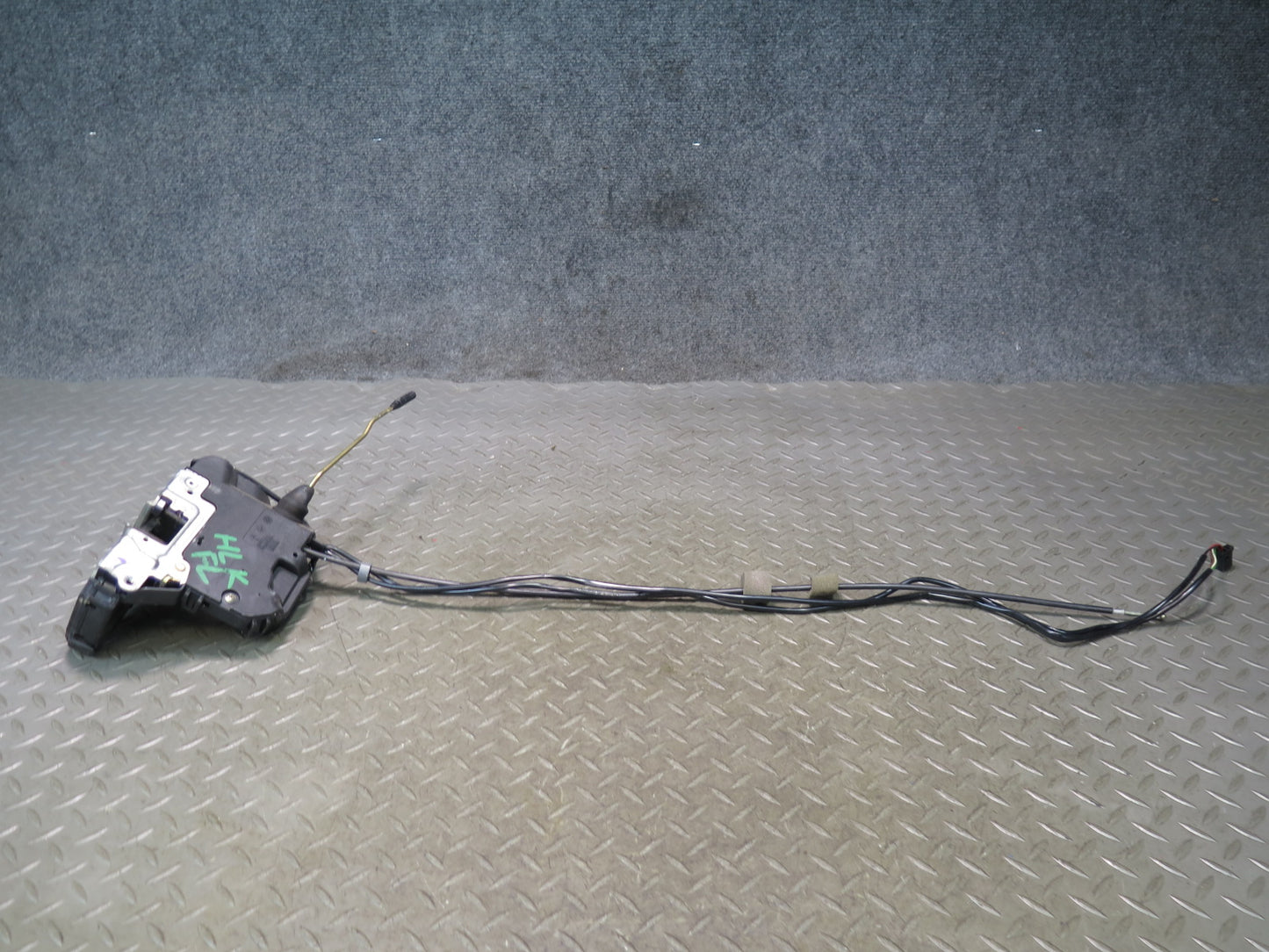 05-11 Mercedes R171 Slk-class Left Door Lock Latch Actuator OEM