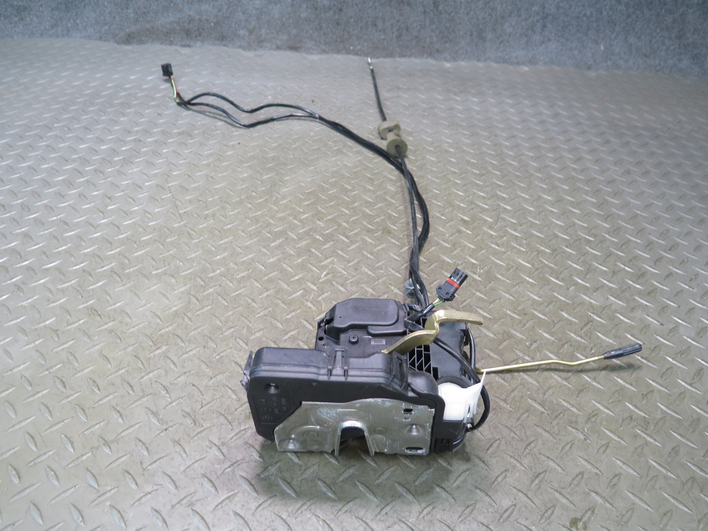 05-11 Mercedes R171 Slk-class Left Door Lock Latch Actuator OEM