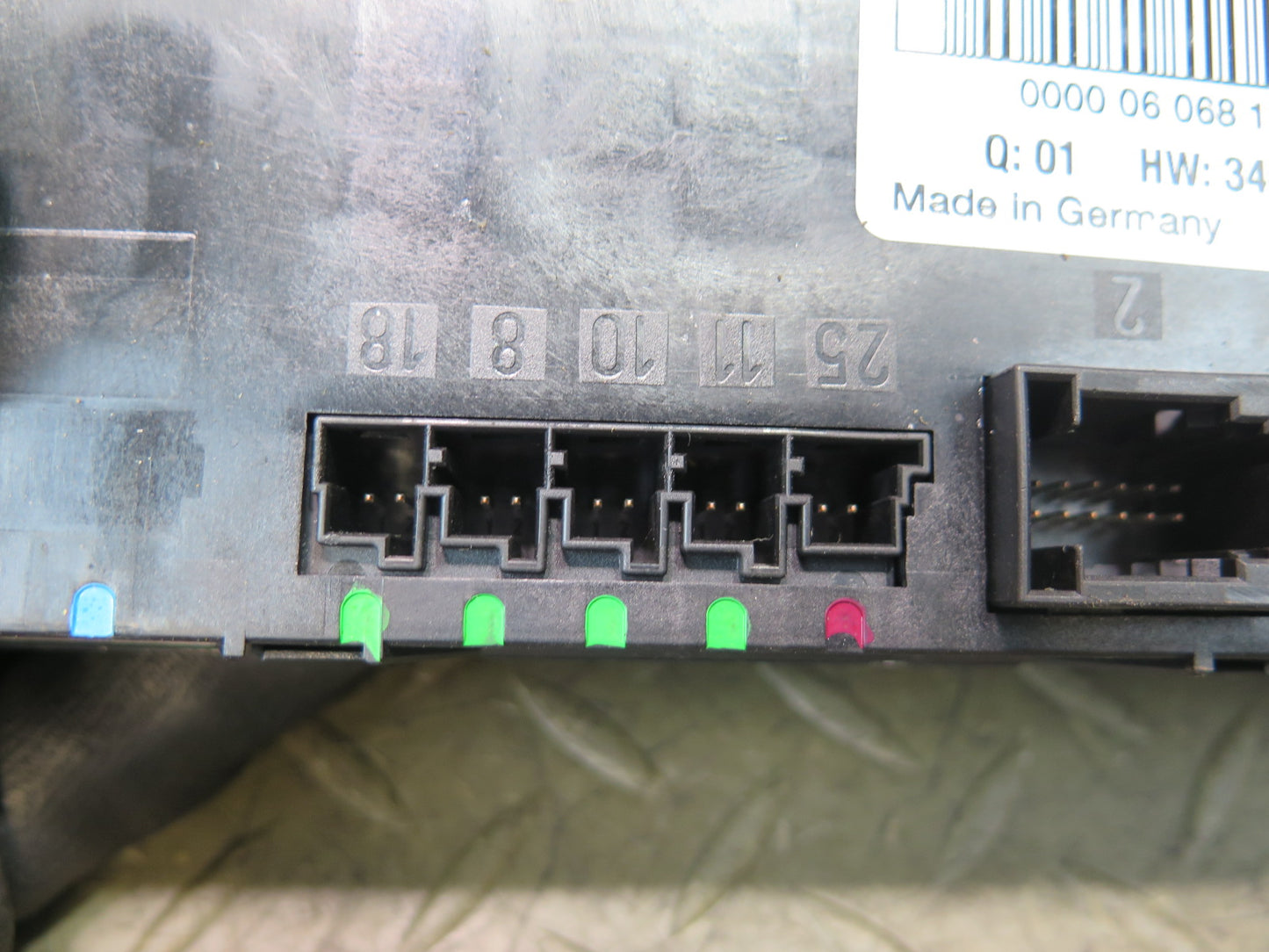 05-11 Mercedes R171 Slk-class Rear SAM Fuse Relay Box Module 1715451301 OEM
