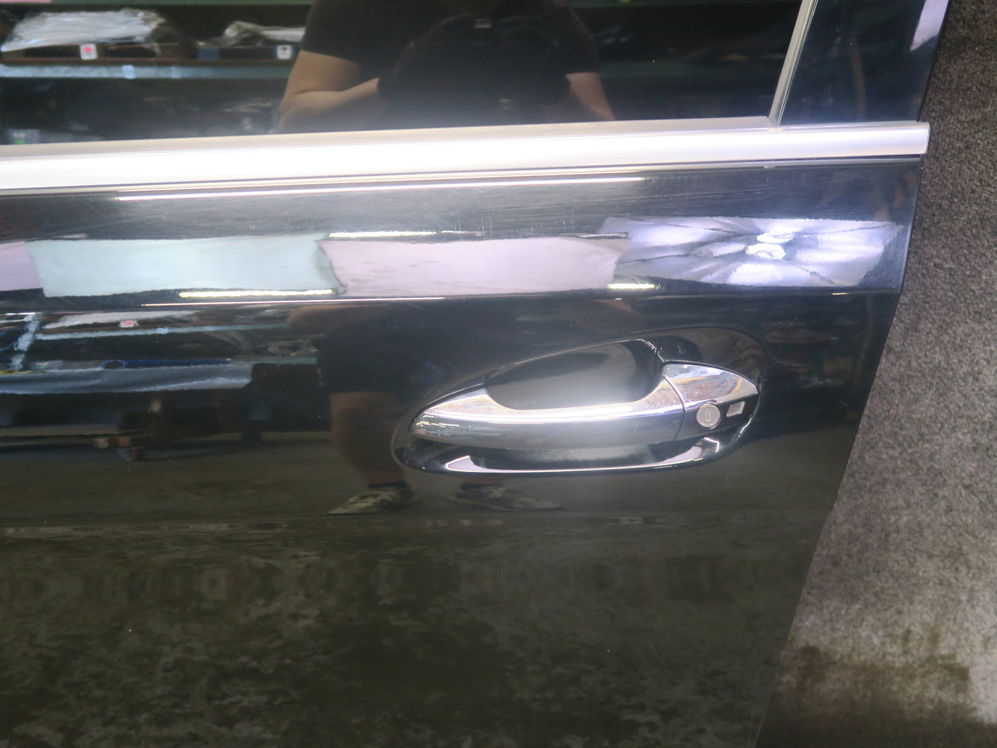 2012-2019 Mercedes W166 GLE ML Front Left Side Door Shell Panel W/ Glass Damaged