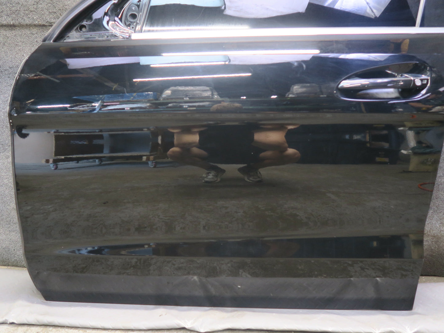 2012-2019 Mercedes W166 GLE ML Front Left Side Door Shell Panel W/ Glass Damaged