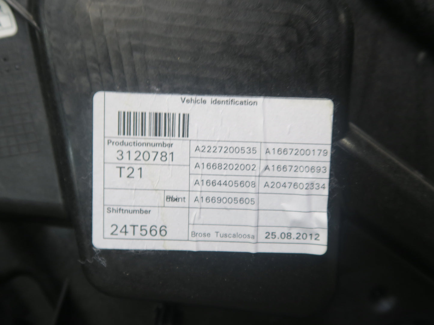 2012-2019 Mercedes W166 GLE ML Front Left Side Door Shell Panel W/ Glass Damaged