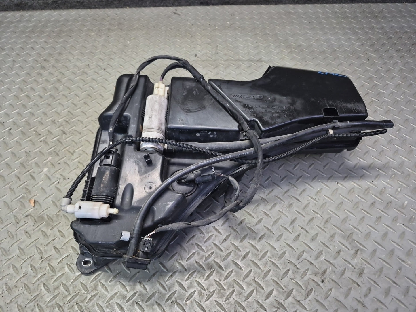 2012-2015 Mercedes W166 ML63 AMG Windshield Washer Fluid Reservoir Tank W/ Pump