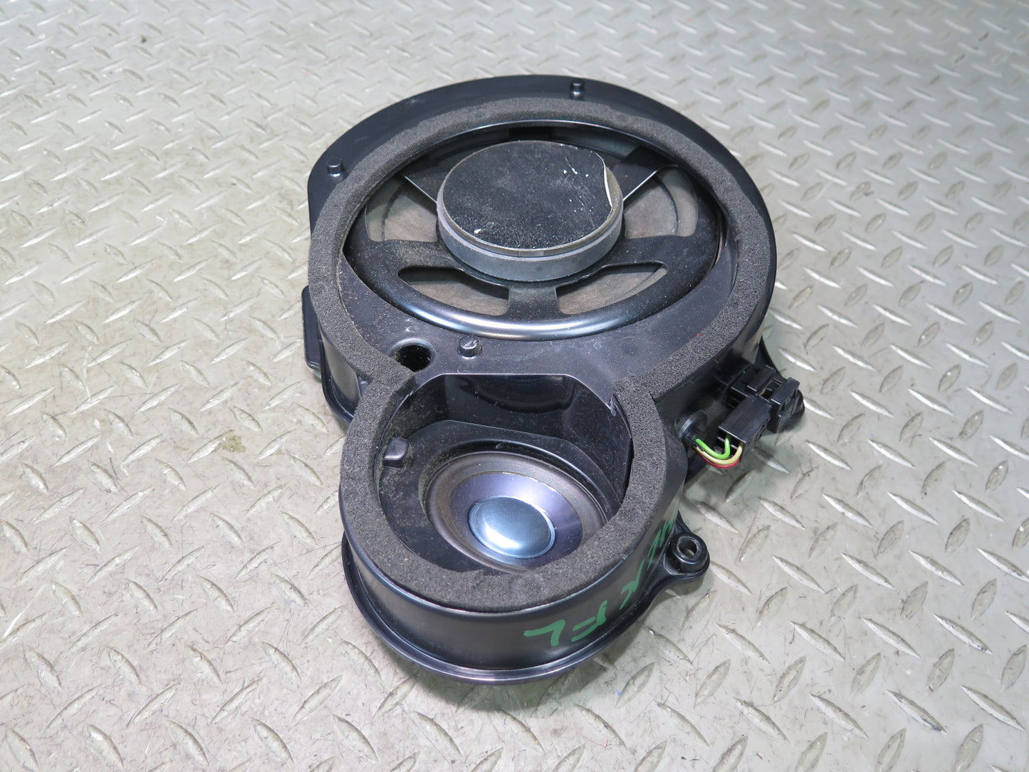 05-11 Mercedes R171 Slk-class Set of 2 Harman Kardon Door Speaker OEM