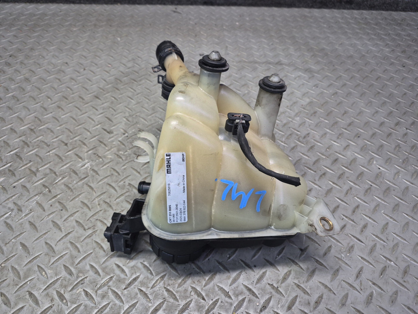 2012-2019 Mercedes X166 W166 ML GLE Coolant Expansion Overflow Reservoir Tank