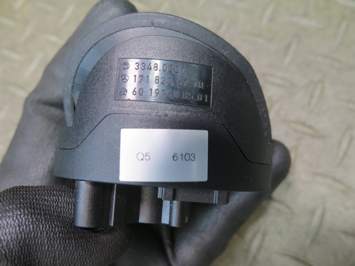 05-11 Mercedes R171 Slk-class Steering Wheel Phone Control Button Switch OEM
