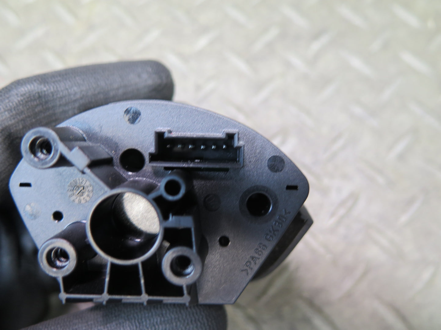 05-11 Mercedes R171 Slk-class Steering Wheel Phone Control Button Switch OEM