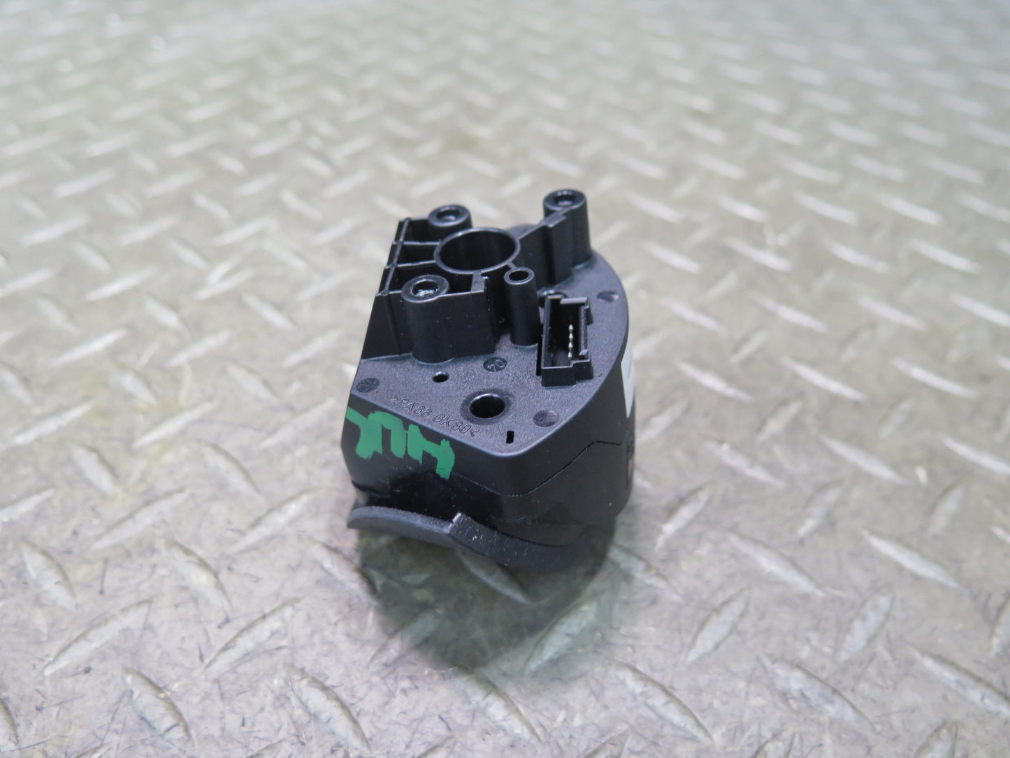 05-11 Mercedes R171 Slk-class Steering Wheel Phone Control Button Switch OEM