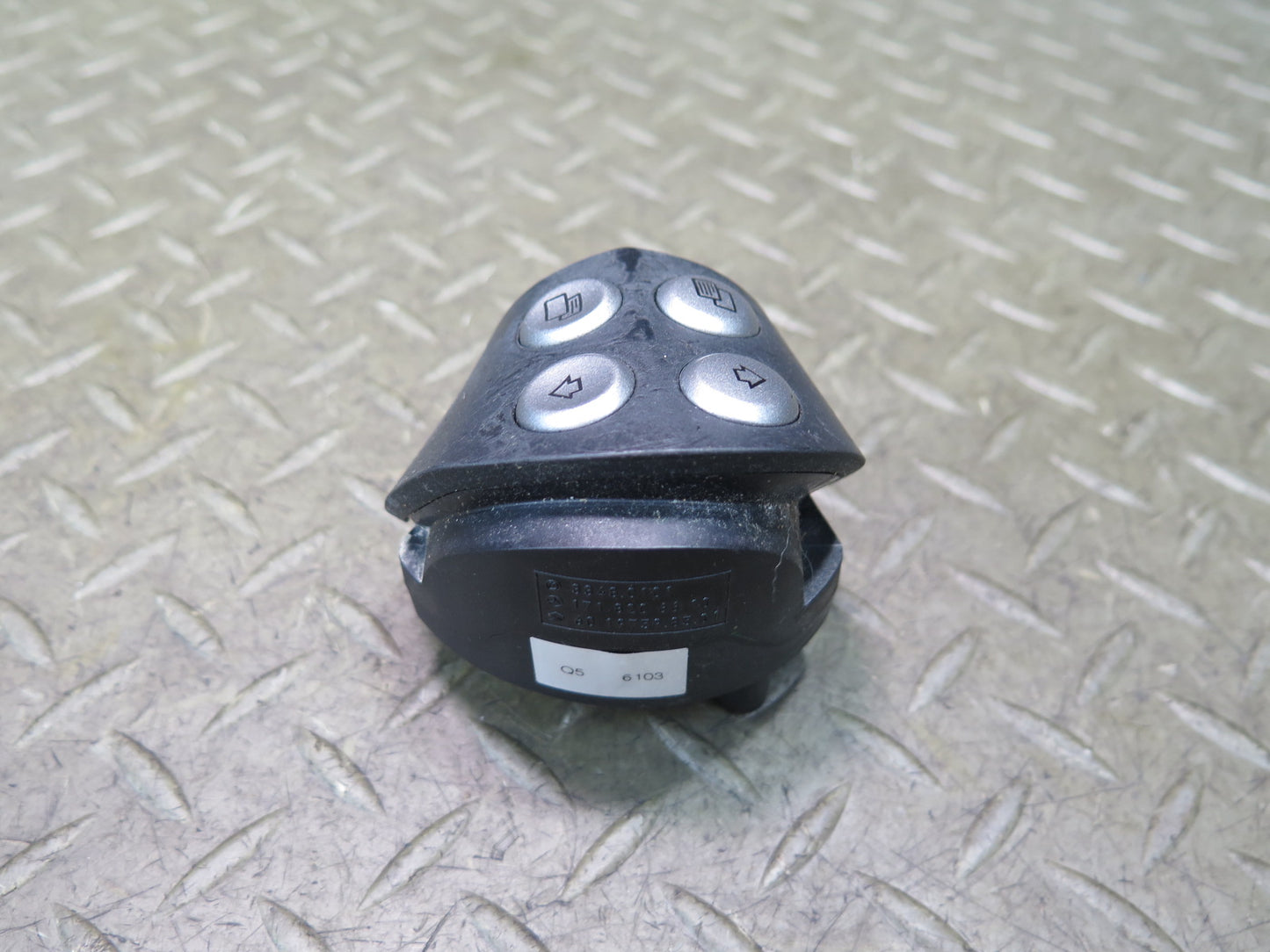 05-11 Mercedes R171 Slk-class Steering Wheel Display Toggle Button Switch OEM