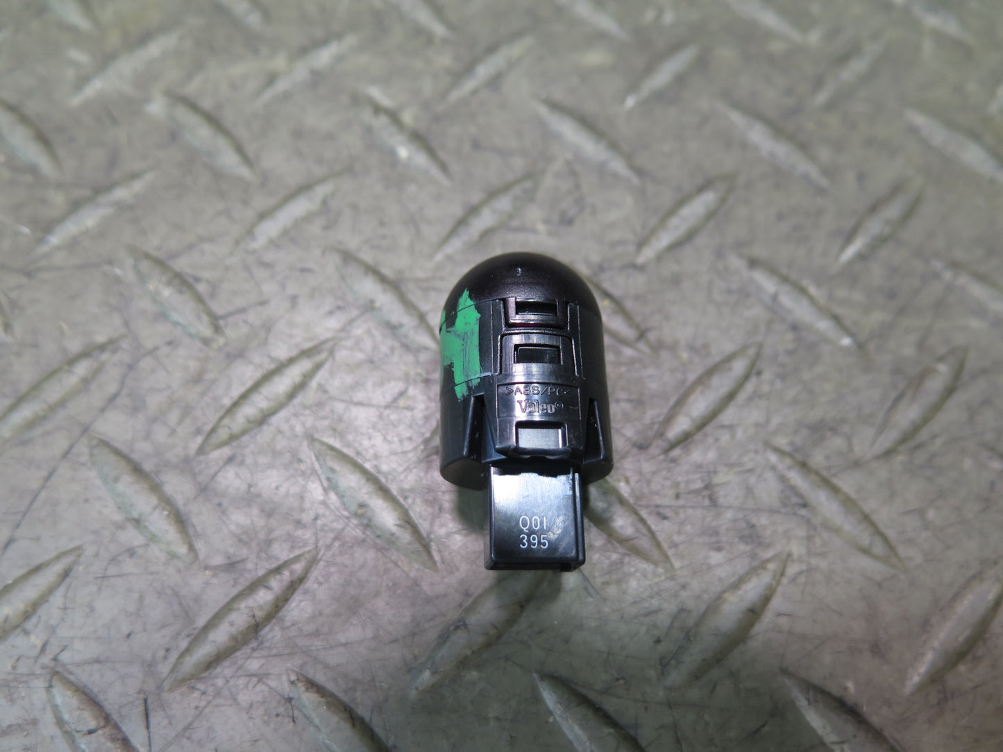 05-11 Mercedes R171 Slk-class Sunlight Temperature Sensor 1718300072 OEM