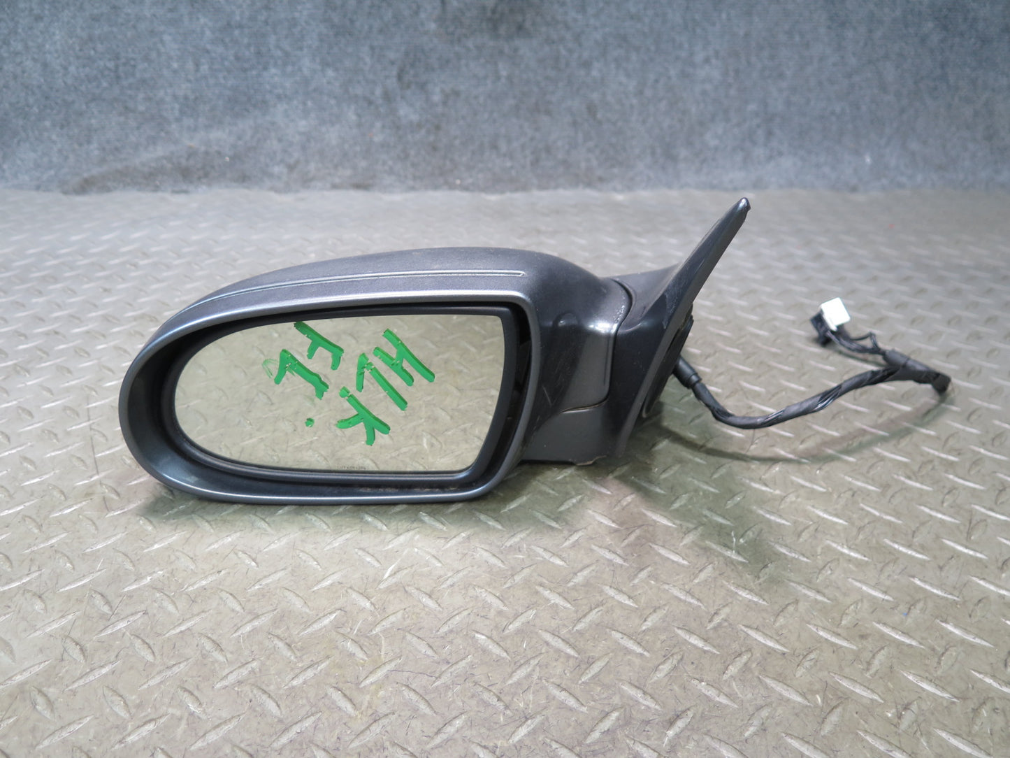 05-08 Mercedes R171 SLK Left Exterior Side View Mirror Graphite Metallic OEM