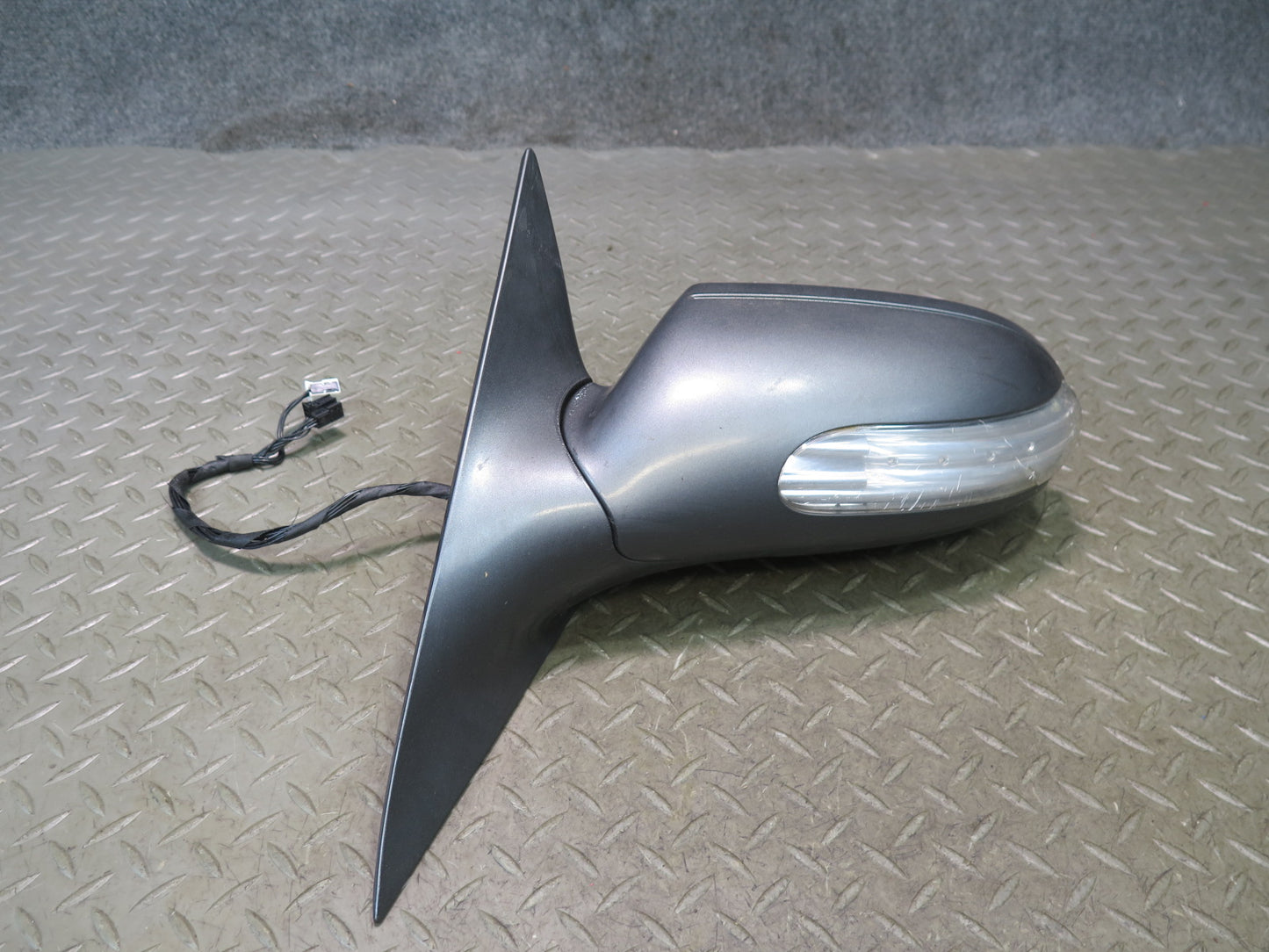 05-08 Mercedes R171 SLK Left Exterior Side View Mirror Graphite Metallic OEM