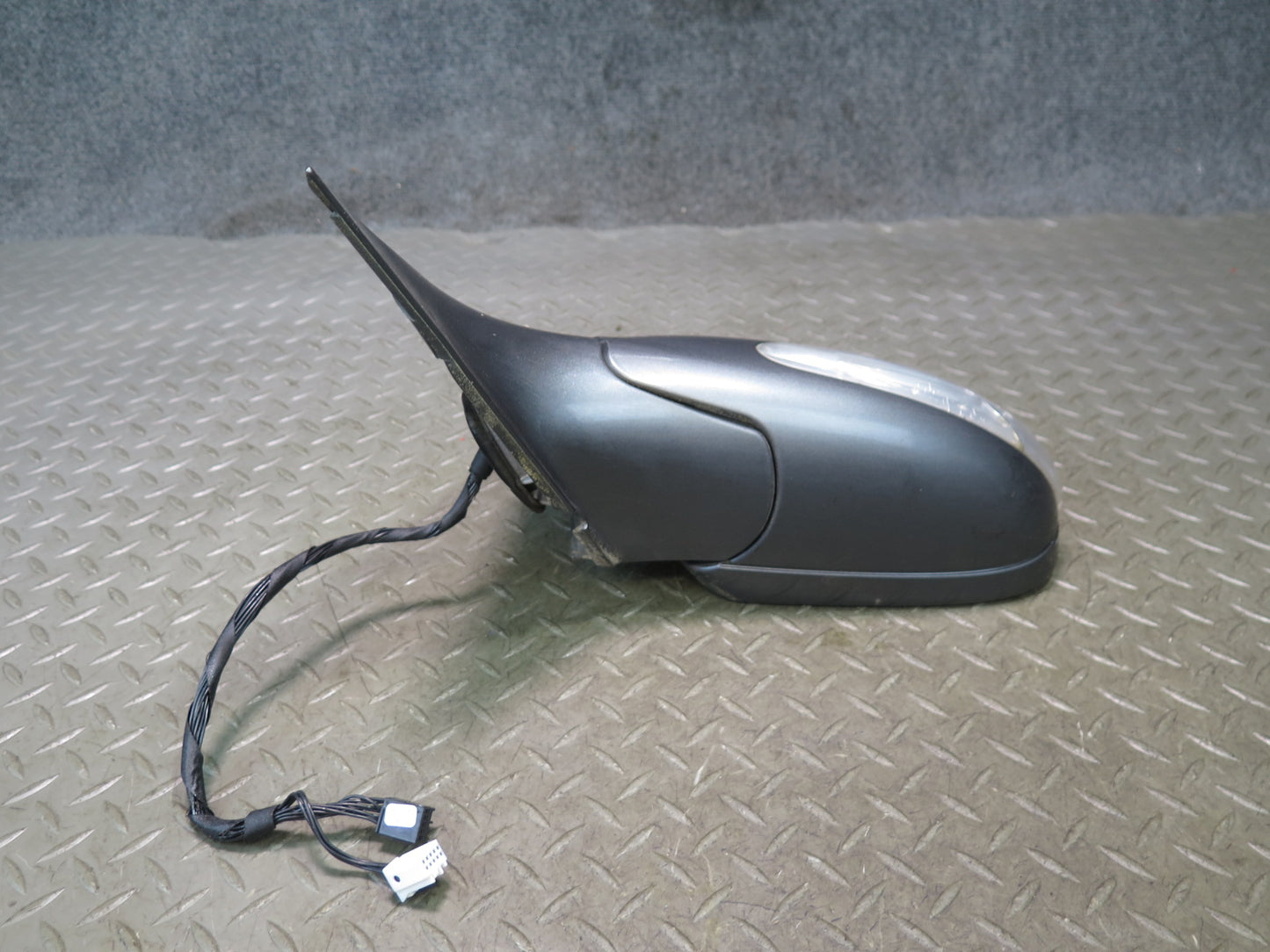 05-08 Mercedes R171 SLK Left Exterior Side View Mirror Graphite Metallic OEM