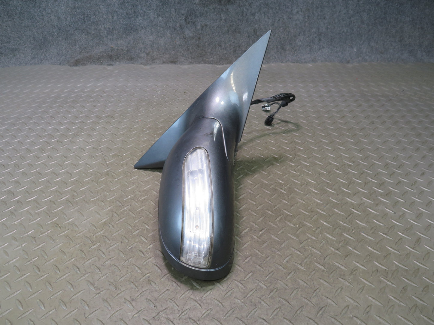 05-08 Mercedes R171 SLK Right Exterior Side View Mirror Graphite Metallic OEM