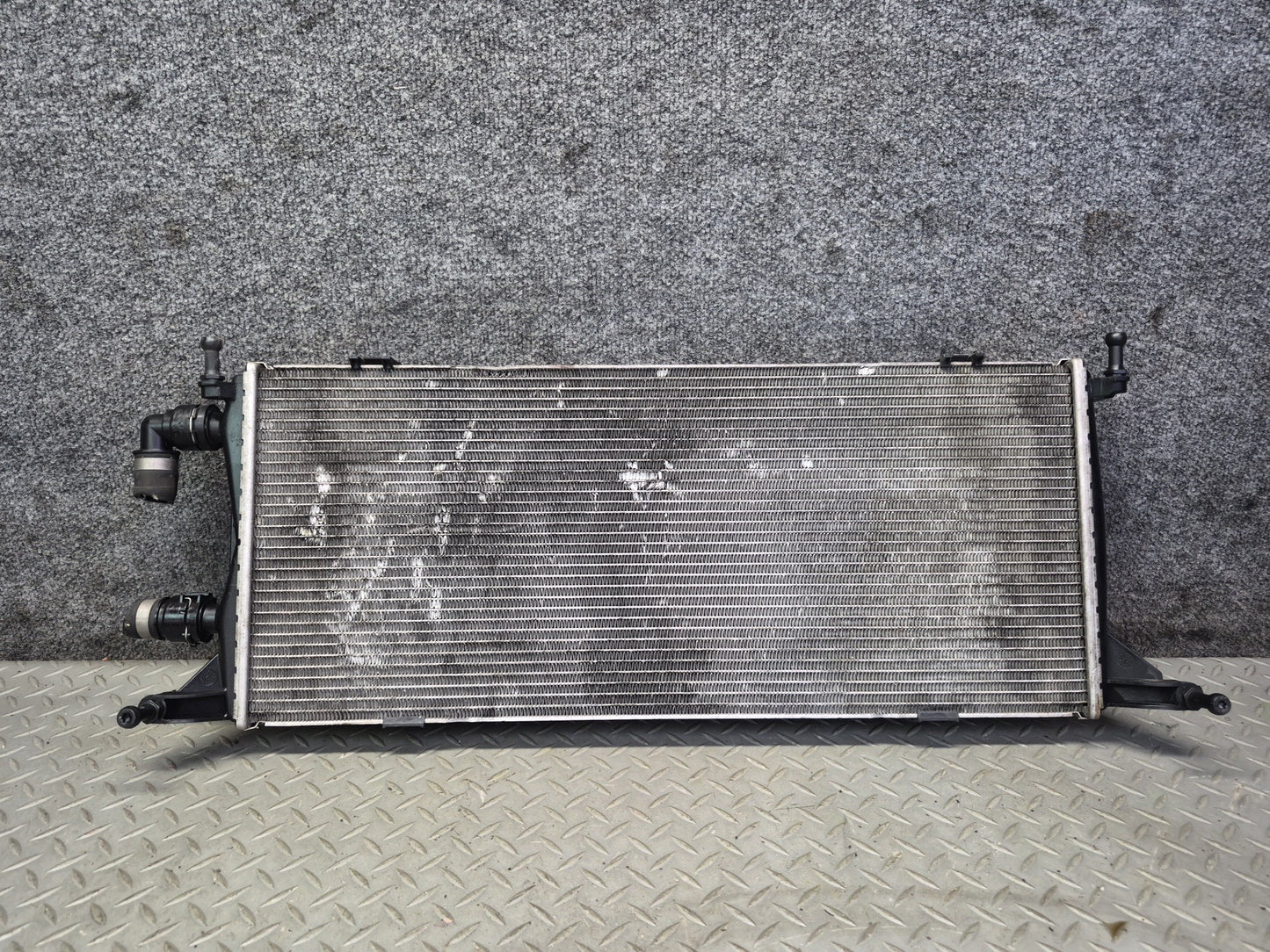 2012-2015 Mercedes W166 ML63 AMG 5.5L Engine Motor Cooling Radiator Assembly