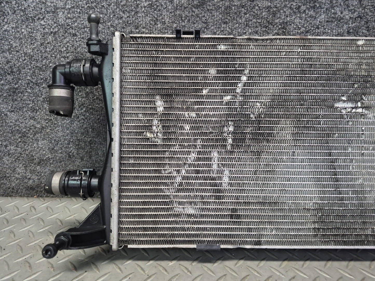 2012-2015 Mercedes W166 ML63 AMG 5.5L Engine Motor Cooling Radiator Assembly