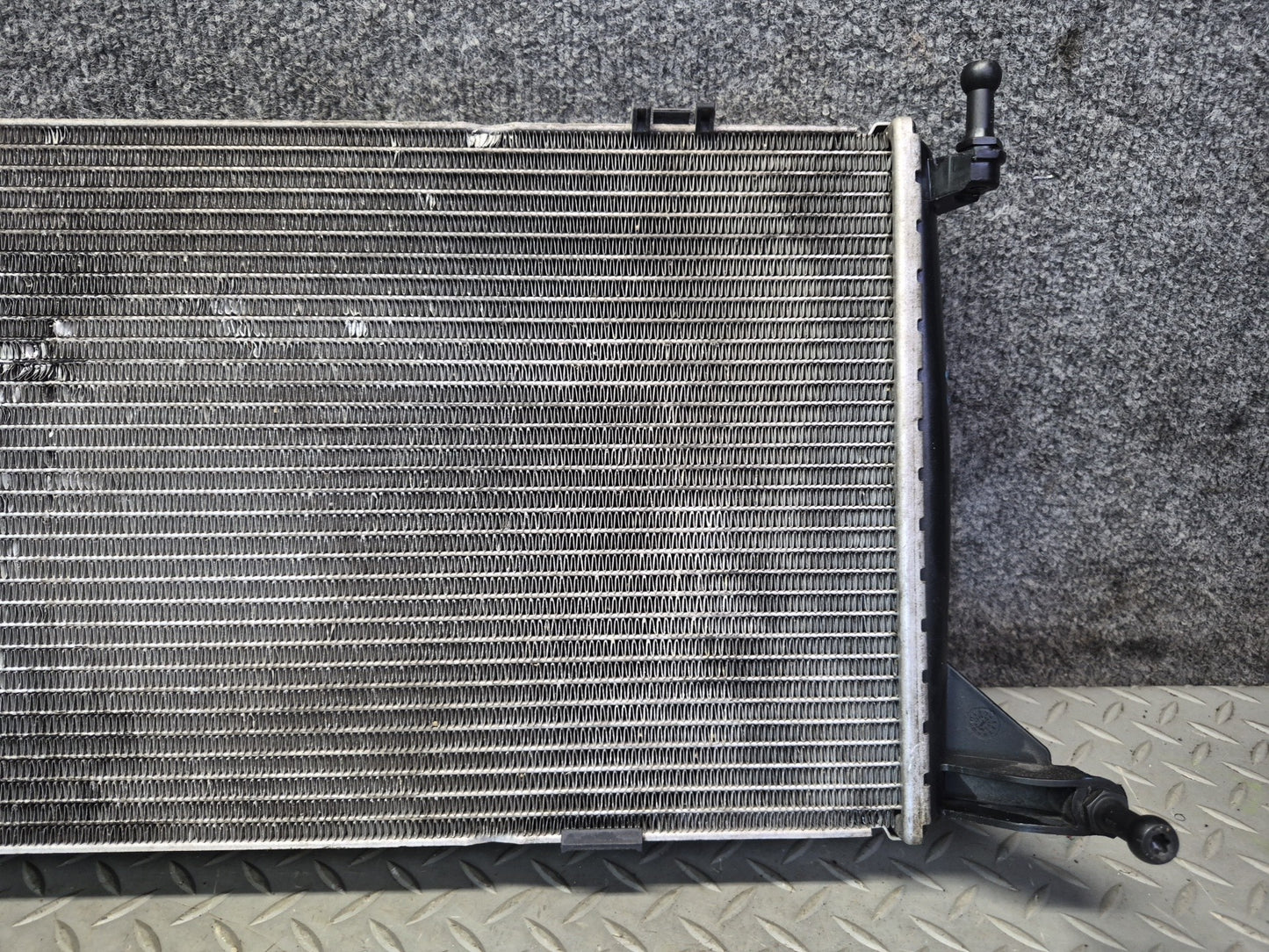 2012-2015 Mercedes W166 ML63 AMG 5.5L Engine Motor Cooling Radiator Assembly