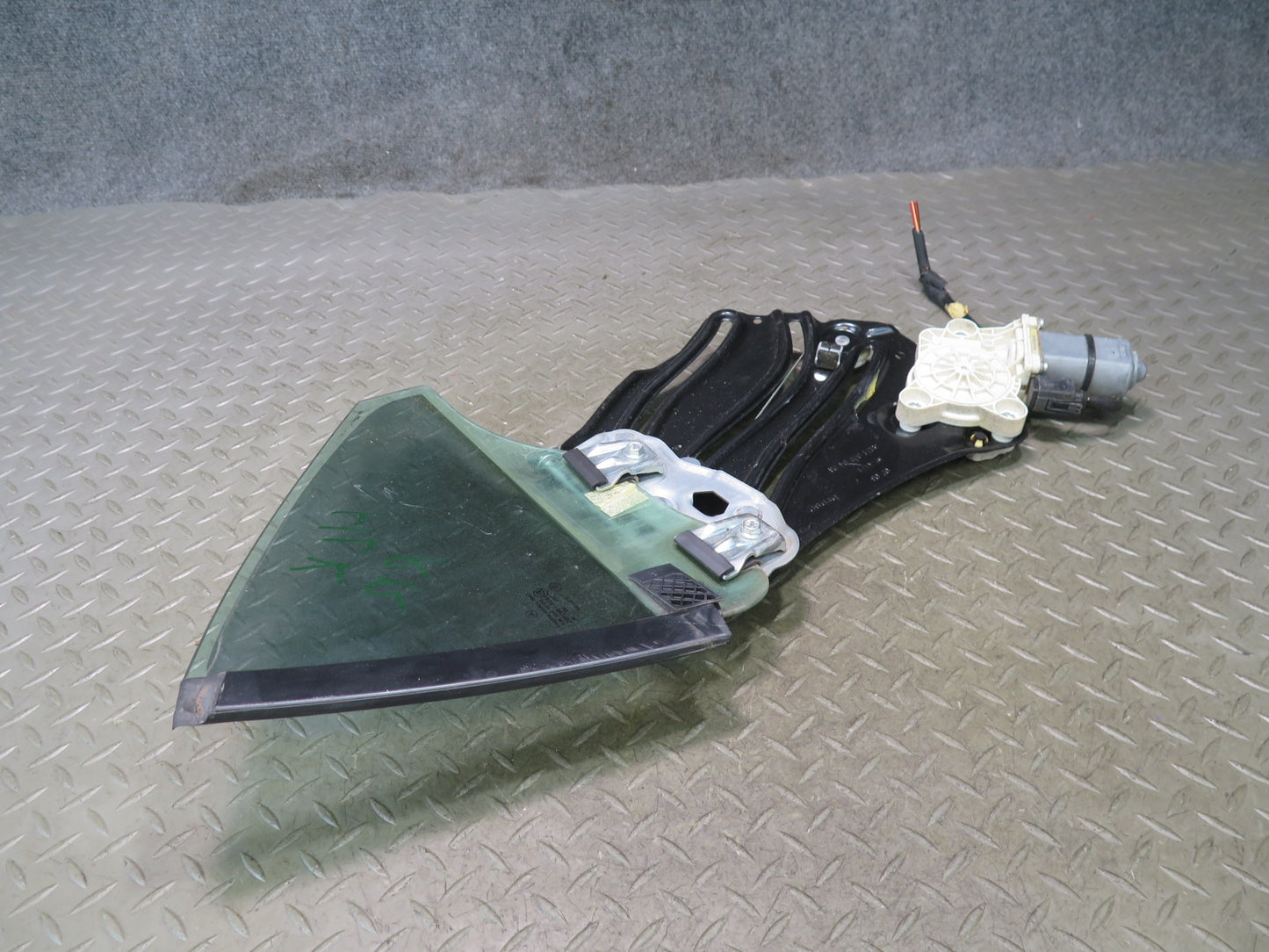 05-11 Mercedes R171 SLK Convertible Rear Right Window Regulator w Motor & Glass