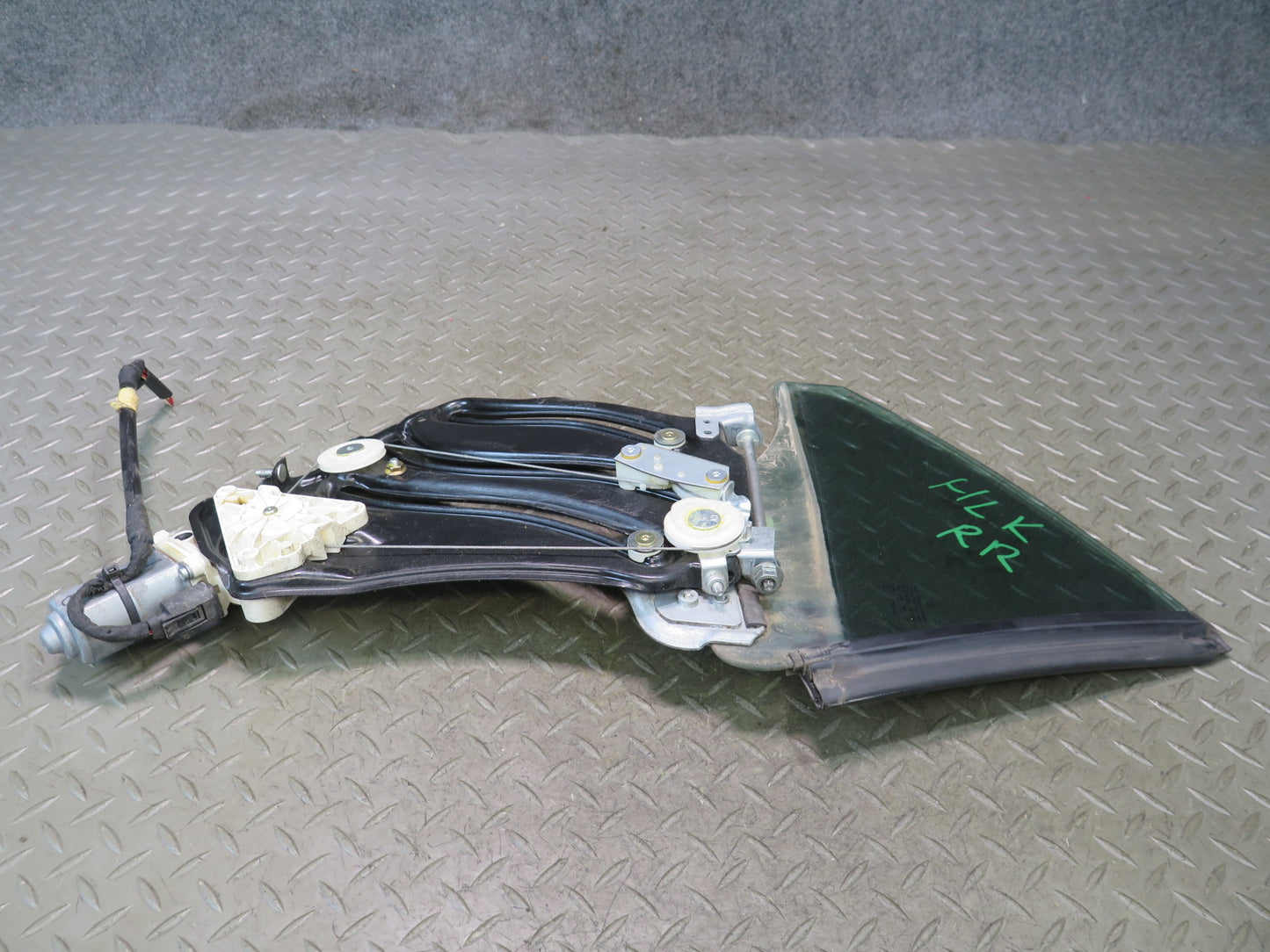 05-11 Mercedes R171 SLK Convertible Rear Right Window Regulator w Motor & Glass