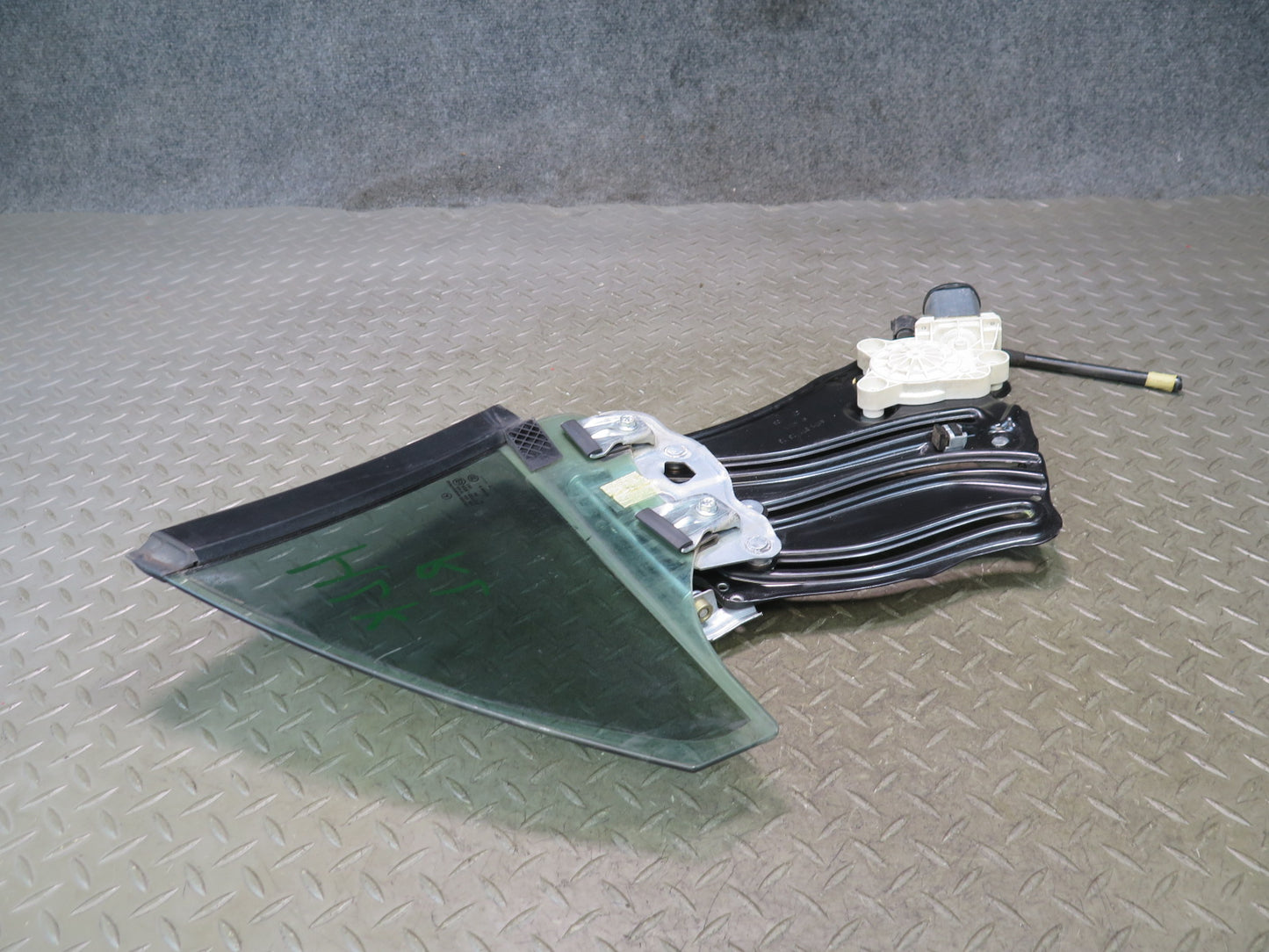 05-11 Mercedes R171 SLK Convertible Rear Left Window Regulator w Motor & Glass