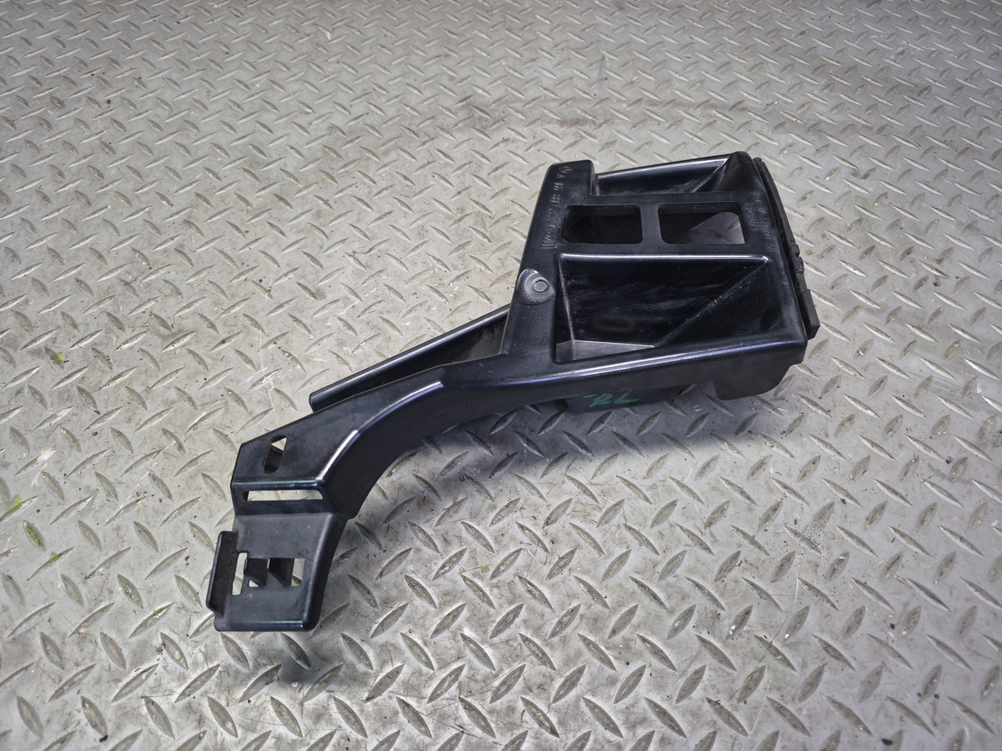 2012-2015 Mercedes X166 W166 Ml-class Rear Left Right Bumper Support Bracket Set