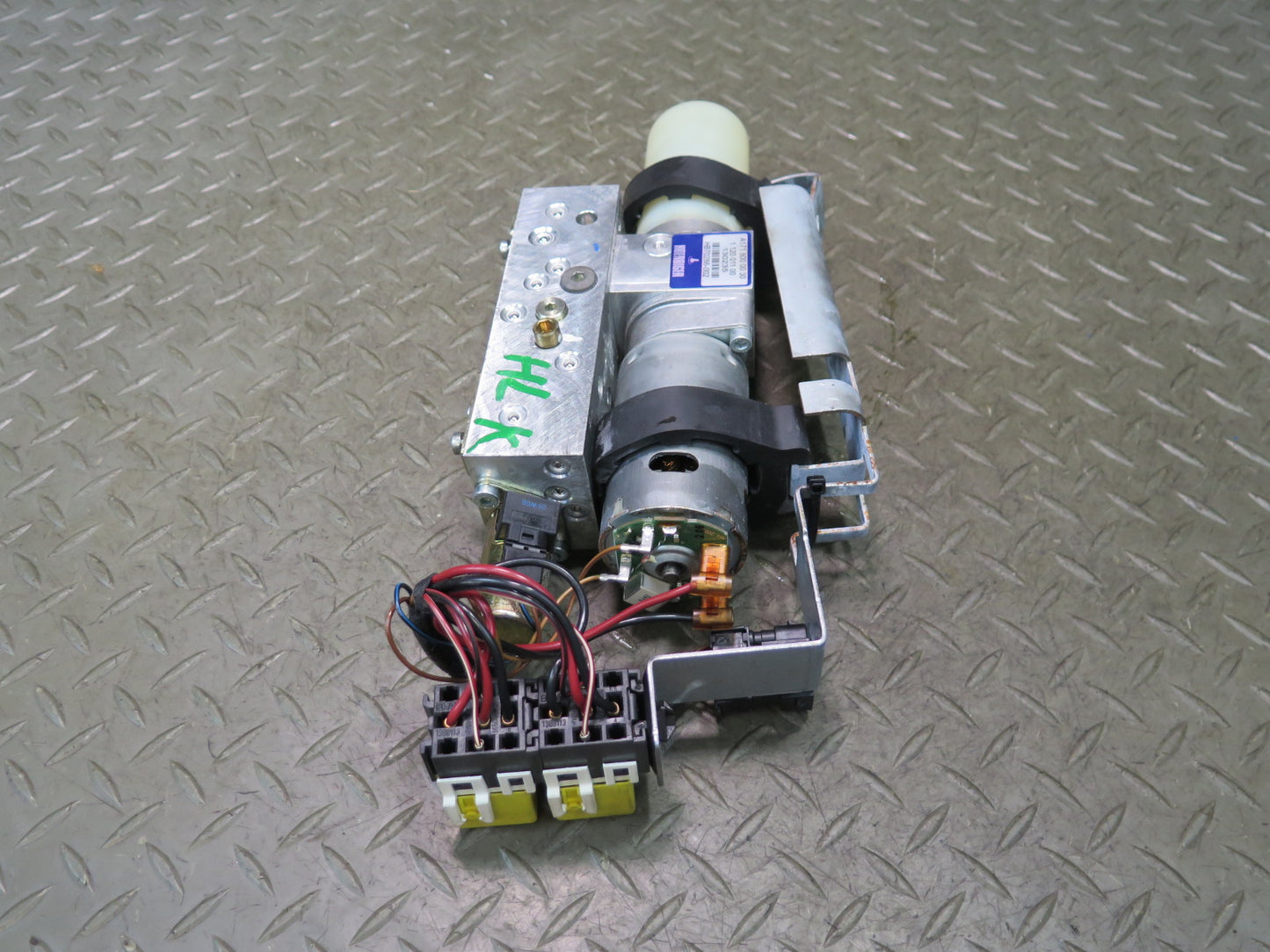 05-11 Mercedes R171 SLK Convertible TOP Roof Hydraulic Pump Motor 1718000030 OEM