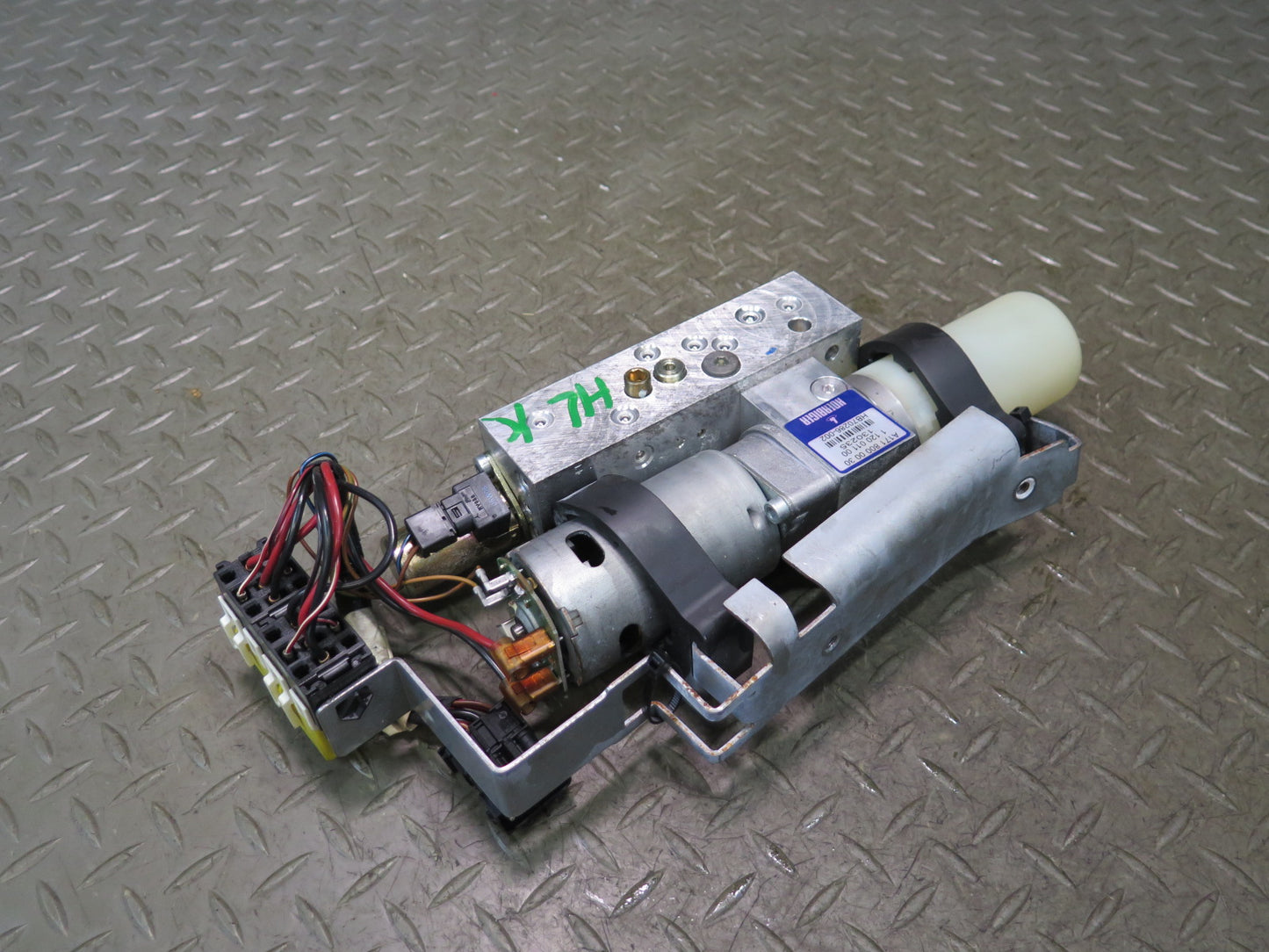 05-11 Mercedes R171 SLK Convertible TOP Roof Hydraulic Pump Motor 1718000030 OEM