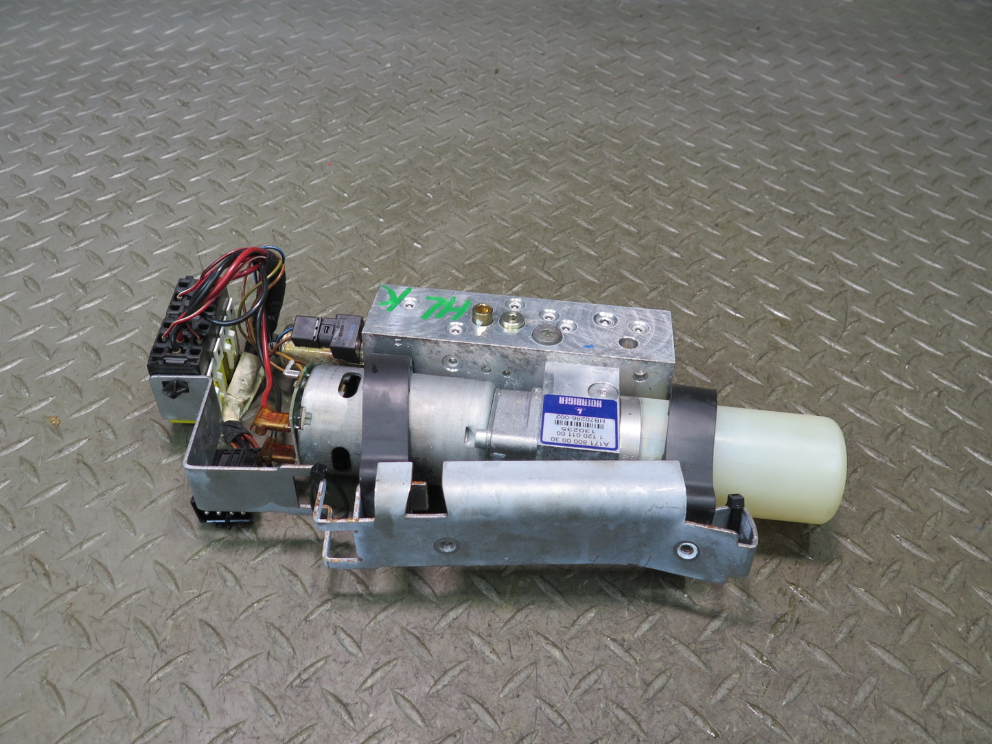 05-11 Mercedes R171 SLK Convertible TOP Roof Hydraulic Pump Motor 1718000030 OEM