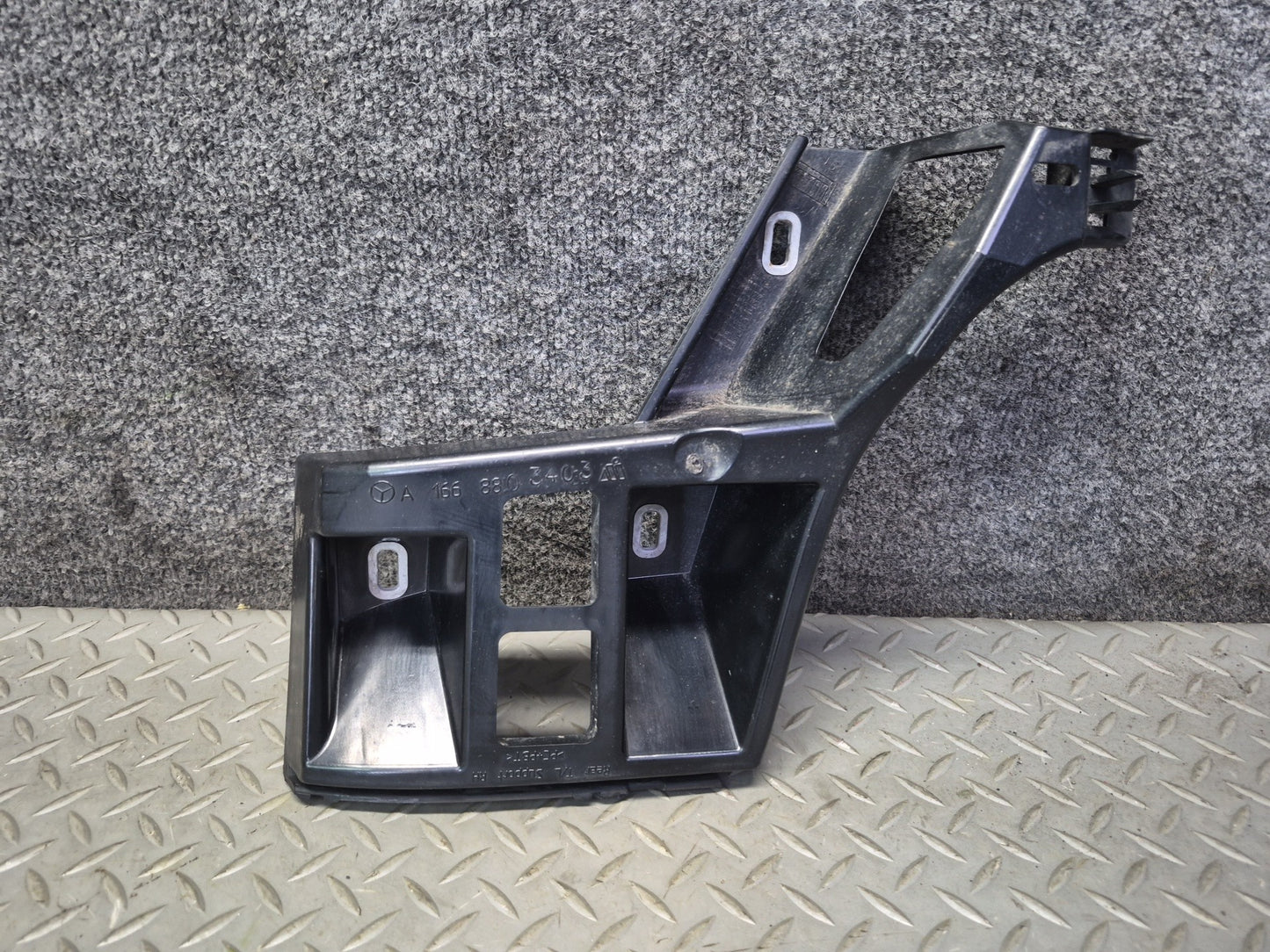 2012-2015 Mercedes X166 W166 Ml-class Rear Left Right Bumper Support Bracket Set