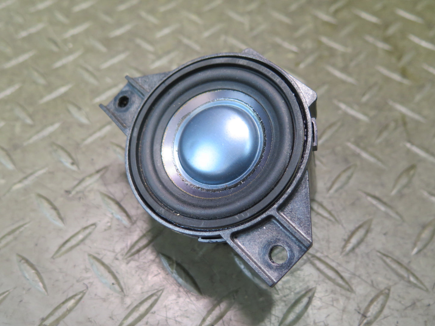 05-11 Mercedes R171 Slk-class Dash Front Center Tweeter Speaker 1718200002 OEM