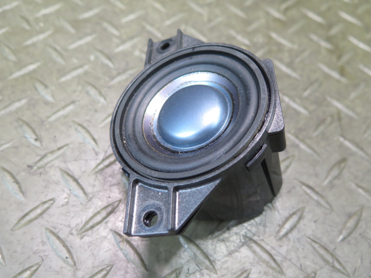 05-11 Mercedes R171 Slk-class Dash Front Center Tweeter Speaker 1718200002 OEM