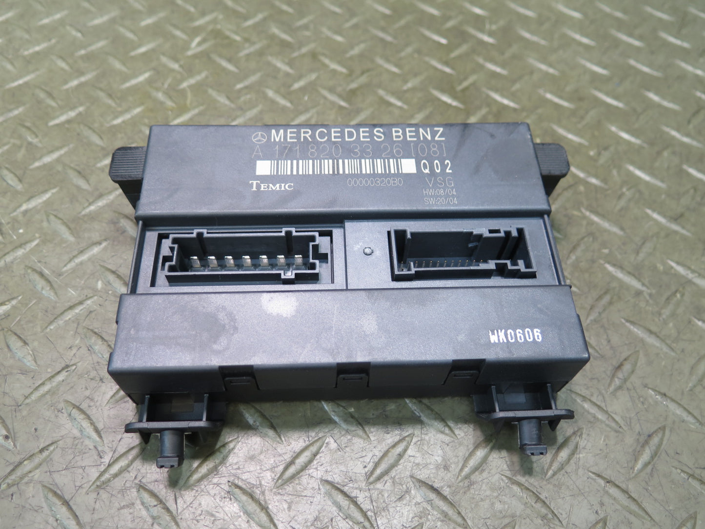 05-11 Mercedes R171 Slk-class Convertible TOP Roof Control Module 1718203326 OEM