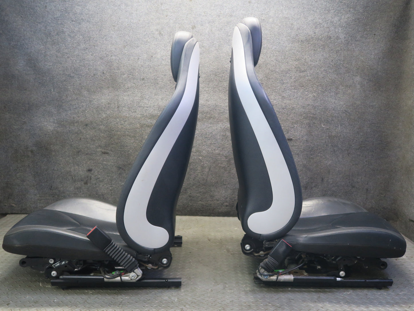 05-06 Mercedes R171 SLK Front Left Right Designo Leather Sport Heat Seat Set OEM