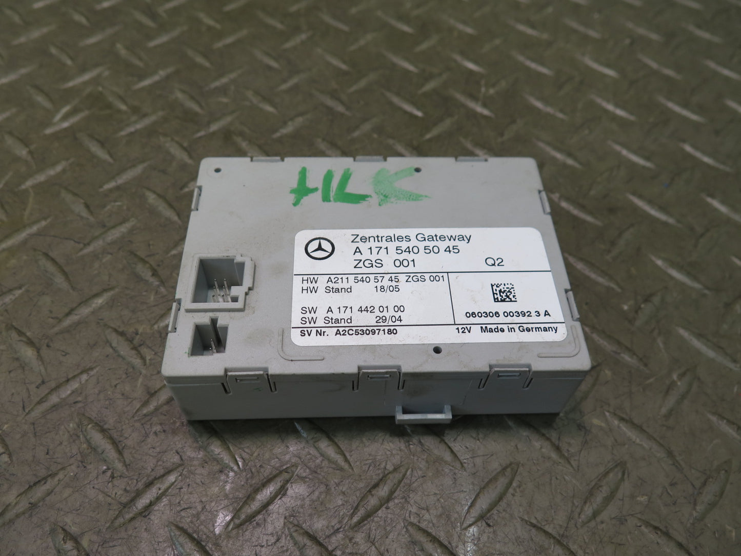 05-11 Mercedes R171 Slk-class Central Gateway Control Module 1715405045 OEM
