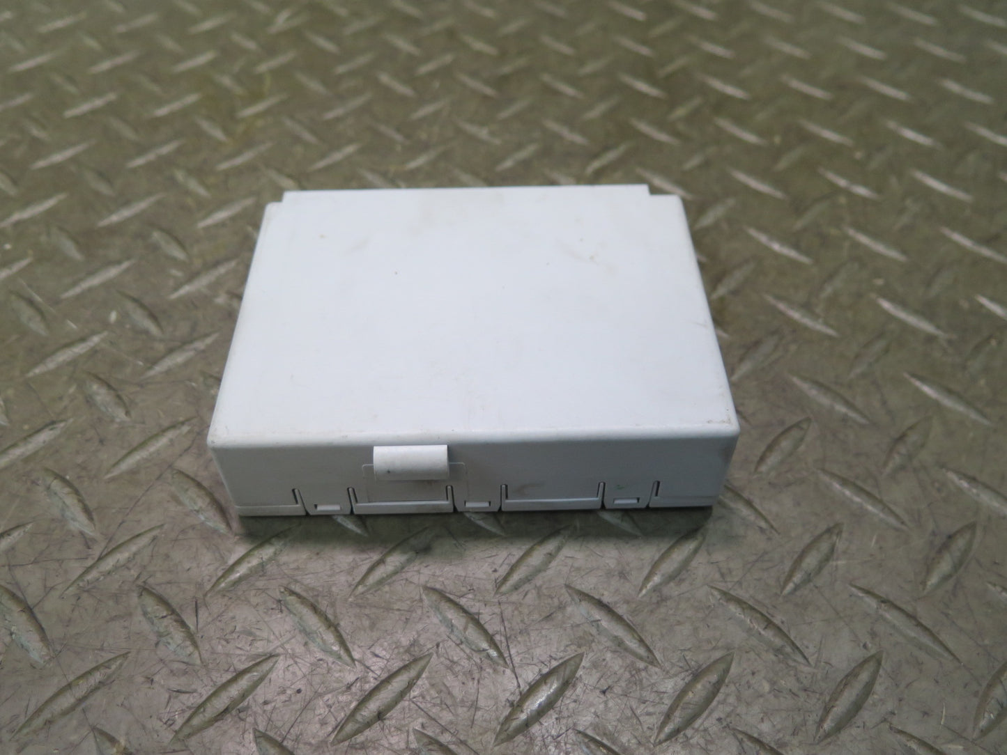 05-11 Mercedes R171 Slk-class Central Gateway Control Module 1715405045 OEM