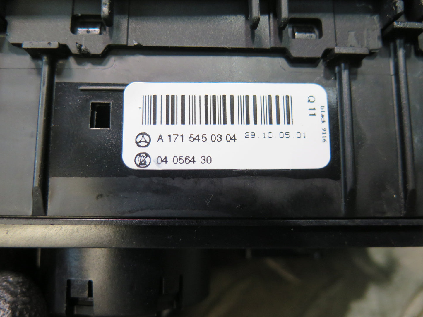 05-08 Mercedes R171 SLK Headlight Fog Light Lamp Control Switch 1715450304 OEM