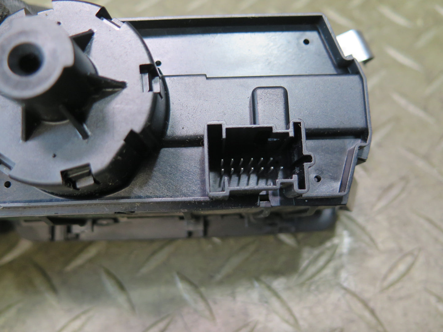 05-08 Mercedes R171 SLK Headlight Fog Light Lamp Control Switch 1715450304 OEM