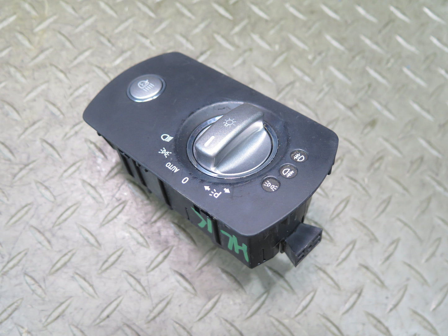 05-08 Mercedes R171 SLK Headlight Fog Light Lamp Control Switch 1715450304 OEM