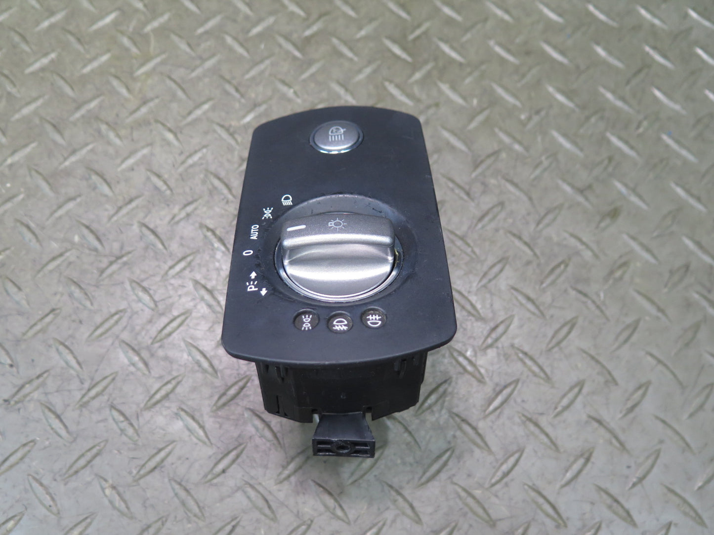 05-08 Mercedes R171 SLK Headlight Fog Light Lamp Control Switch 1715450304 OEM