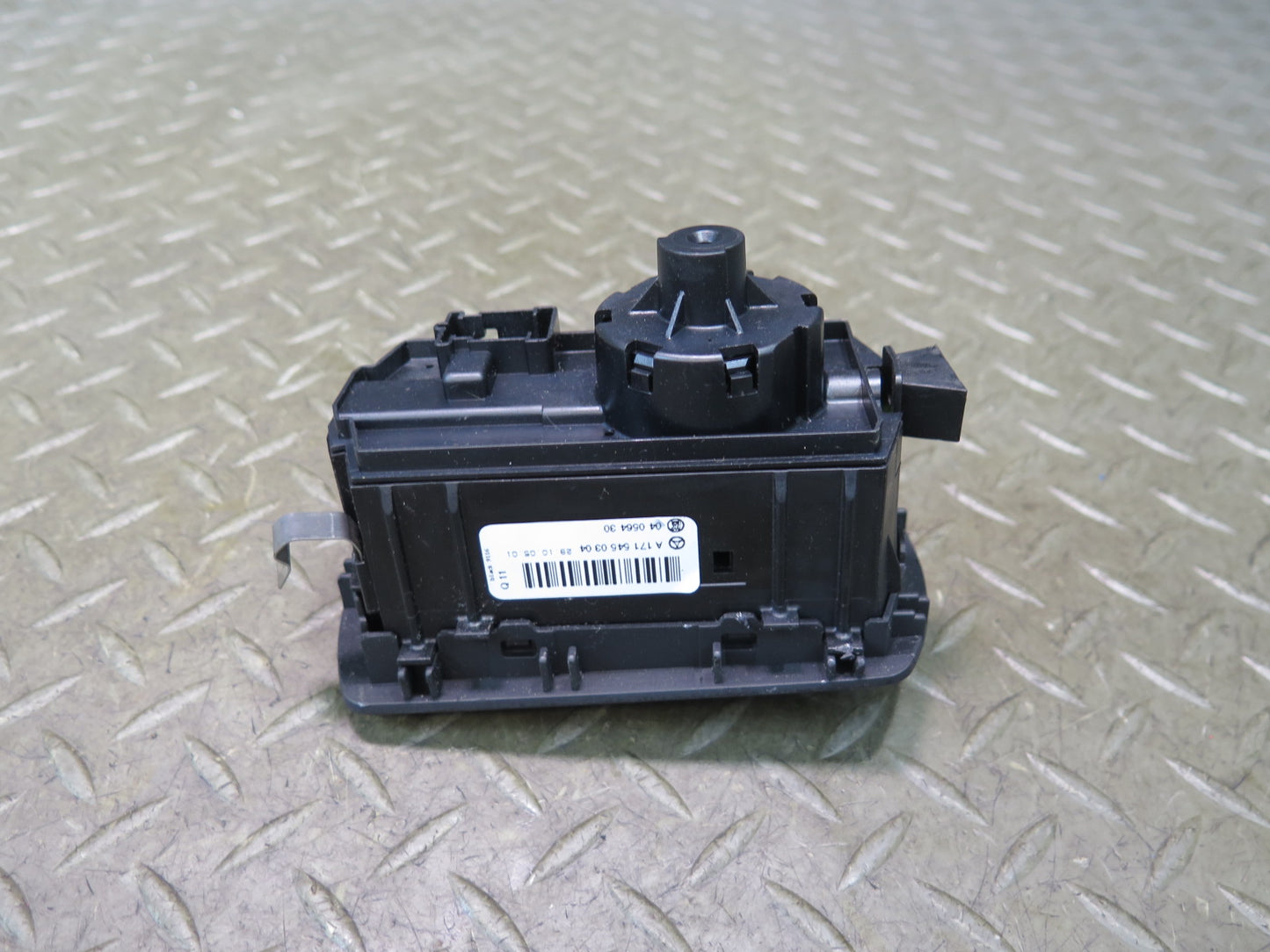 05-08 Mercedes R171 SLK Headlight Fog Light Lamp Control Switch 1715450304 OEM