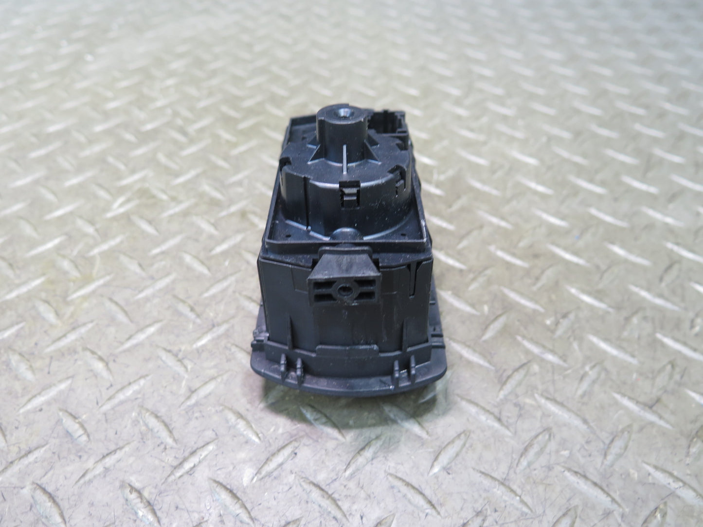 05-08 Mercedes R171 SLK Headlight Fog Light Lamp Control Switch 1715450304 OEM