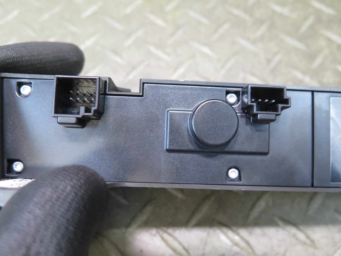 05-11 Mercedes R171 SLK Dash Hazard Light Door Lock Heated Seat Switch Panel OEM
