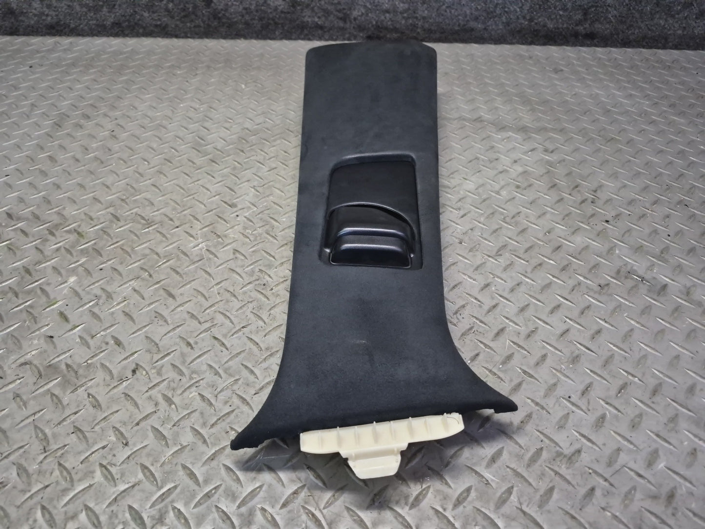 2012-2019 Mercedes X166 W166 ML GLE Left & Right B Pillar Upper Trim Cover Set