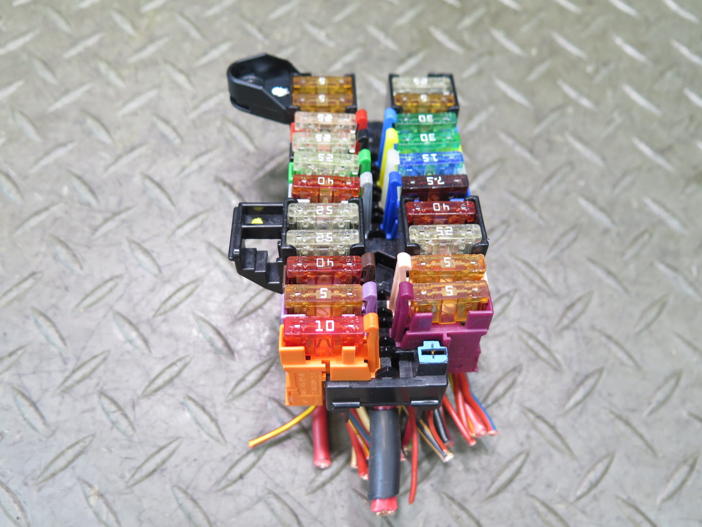 05-11 Mercedes R171 Slk-class Dash Fuse Relay Box Module 2035400050 OEM