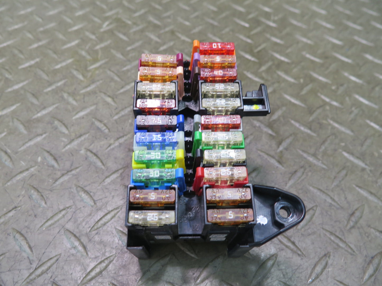 05-11 Mercedes R171 Slk-class Dash Fuse Relay Box Module 2035400050 OEM