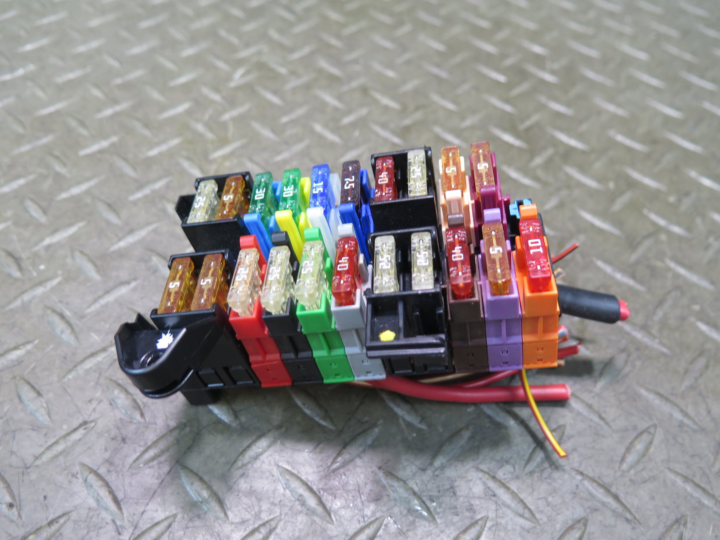 05-11 Mercedes R171 Slk-class Dash Fuse Relay Box Module 2035400050 OEM