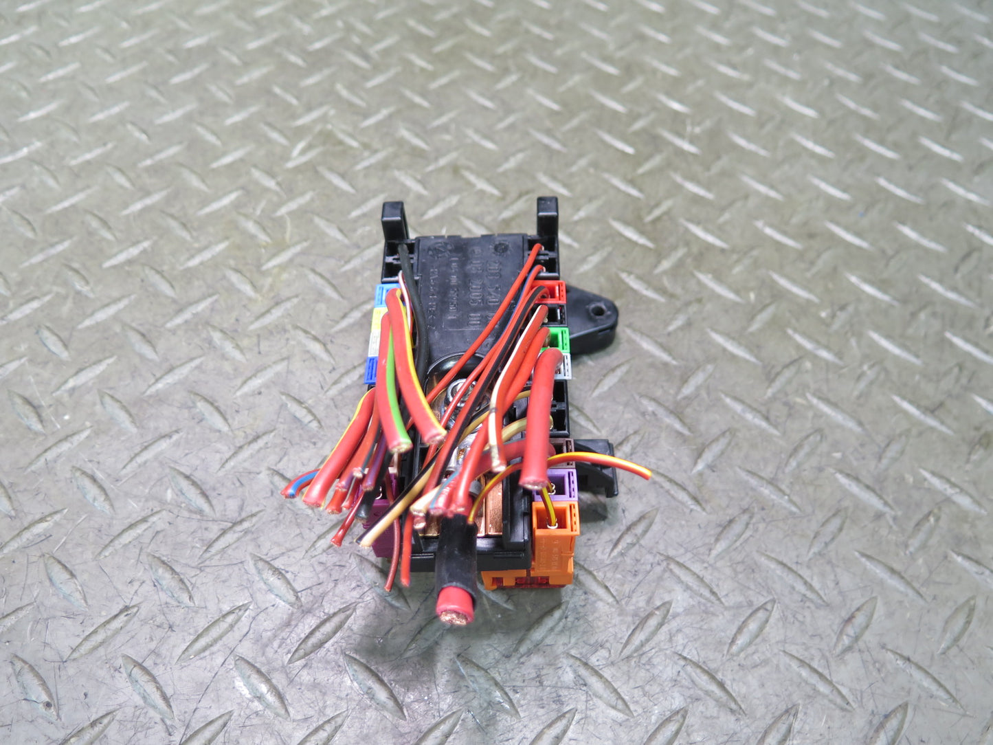 05-11 Mercedes R171 Slk-class Dash Fuse Relay Box Module 2035400050 OEM
