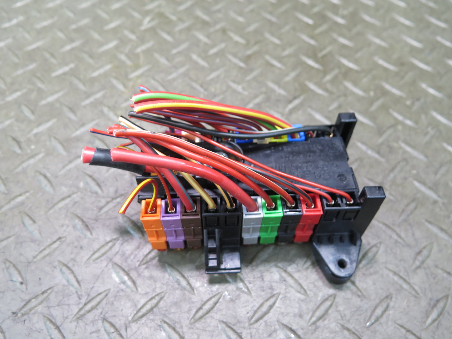 05-11 Mercedes R171 Slk-class Dash Fuse Relay Box Module 2035400050 OEM